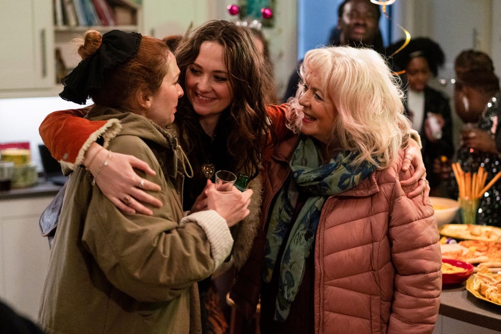 Katherine Parkinson, Freya Parks, Alison Steadman, Here We Go season 3 katherine parkinson, freya parks, alison steadman, here we go season 3