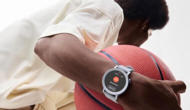 8 Cheap Smartwatch Brands, Ranked From Worst To Best (According To User Reviews)