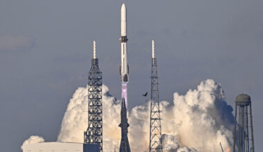 Blue Origin Is Coming For SpaceX With Over 5,000 Satellites Launching Sooner Than You'd Think