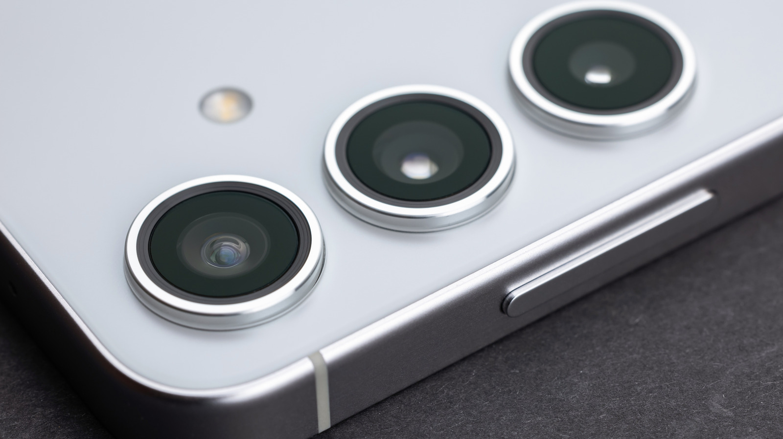 The 8 Best Budget And Expensive Phones For Photographers In 2026