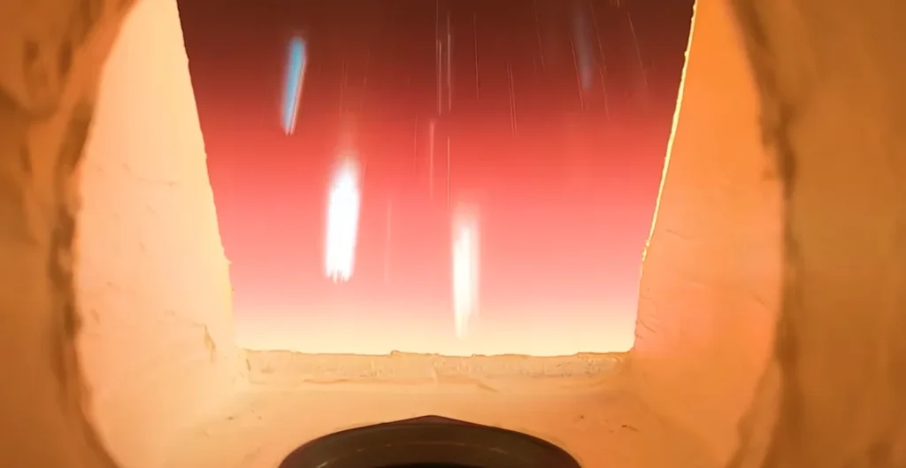 Jaw-dropping raw footage shows spacecraft ripping through the atmosphere as it reenters Earth at Mach 25