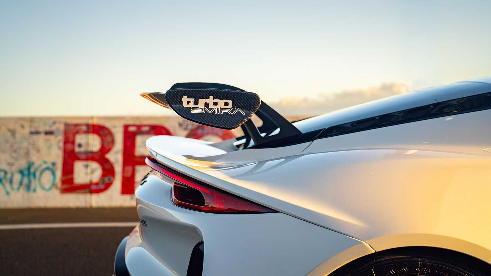 Lotus Emira Bathurst Edition (1)