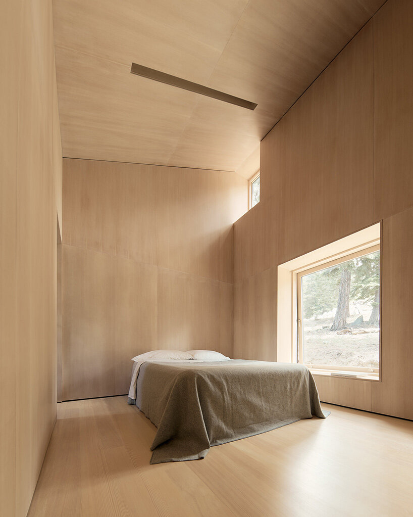 mork-ulnes staggered cabin