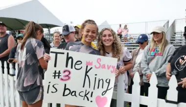 Angel City FC teammates surprise Savy King during appearance on "Jennifer Hudson Show" | News