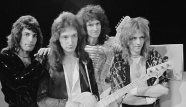 Queen Plan Lavish 'Queen II' Box Set With Outtakes, Live Recordings