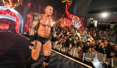 WWE SmackDown live updates, results and grades as Elimination Chamber qualifiers begin