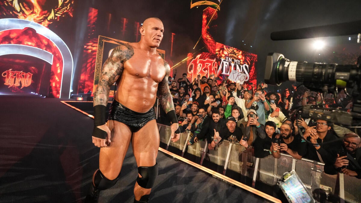 WWE SmackDown live updates, results and grades as Elimination Chamber qualifiers begin