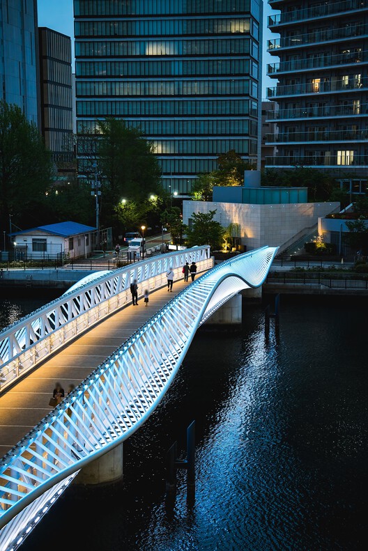 Reimei Kobashi Pedestrian Bridge / Hoshino Architects - Exterior Photography, Waterfront, Beam