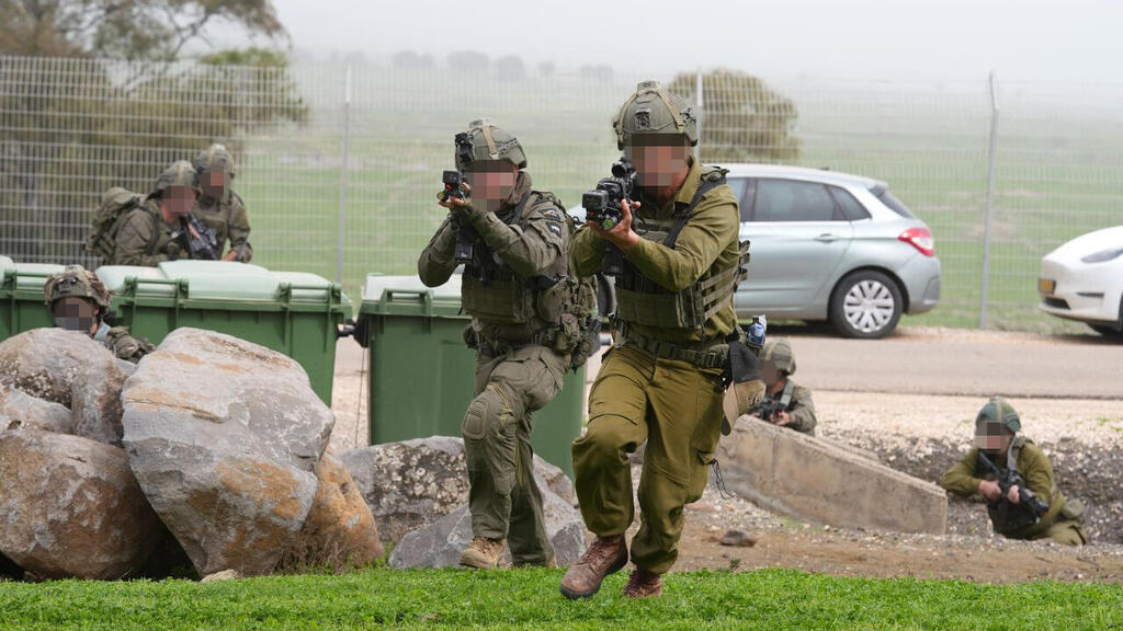 תרגיל של יחידת פרא (לוט"ר גולן) במושב נטור