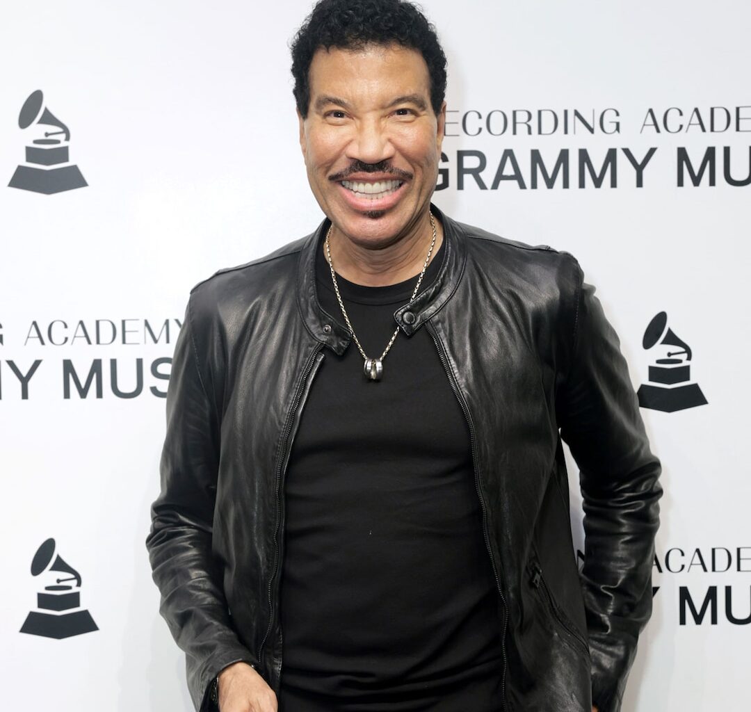 How to Say Lionel Richie Name: Pronunciation 