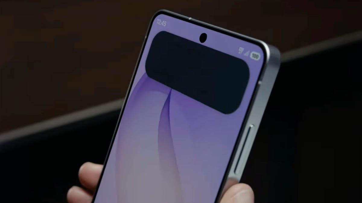 screenshot of the Samsung Galaxy S26 Ultra Privacy Display with a darkened notification.