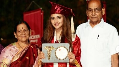 Sreeleela showed off her medical degree and posed with her family at the convocation ceremony.