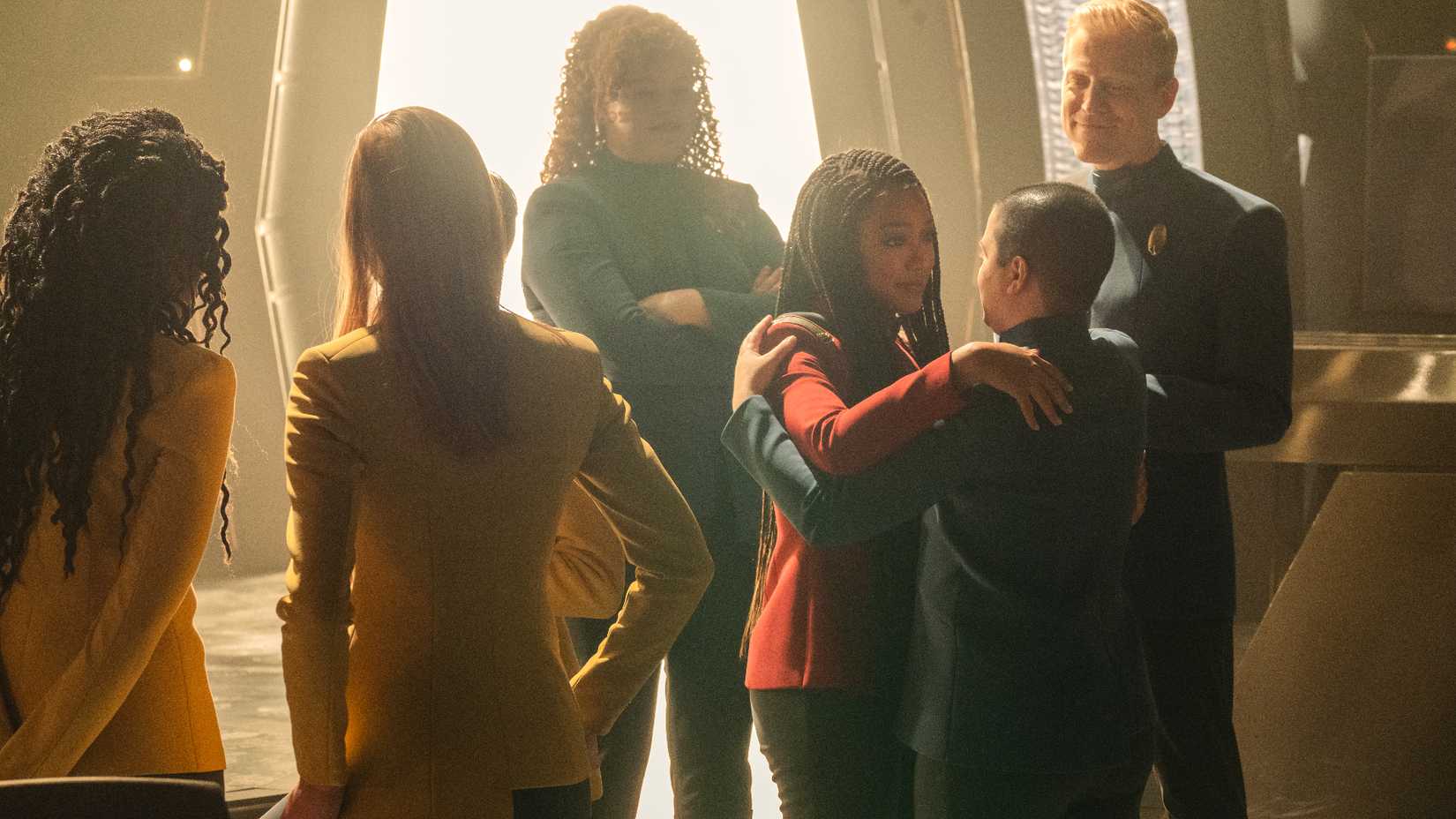 Star Trek Discovery Epilogue hugs