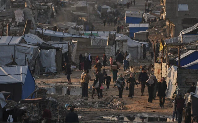 Israel’s ban on 37 aid groups raises concerns over humanitarian access in Gaza