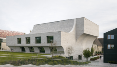 Exterior of a curved theatre