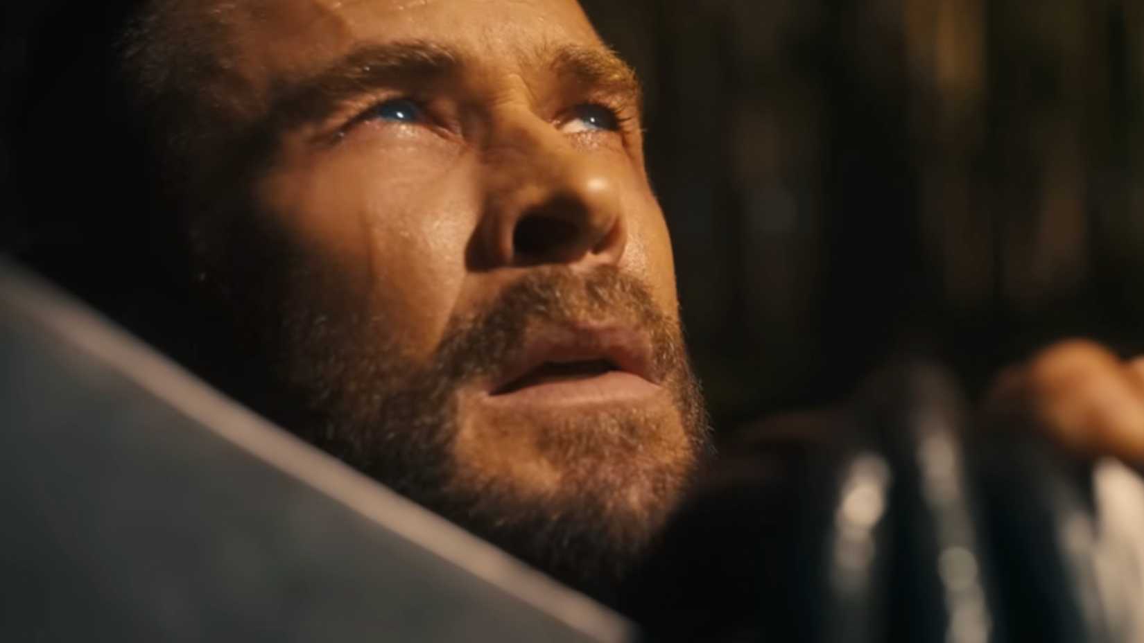 Thor Praying With Stormbreaker in Avengers Doomsday Trailer