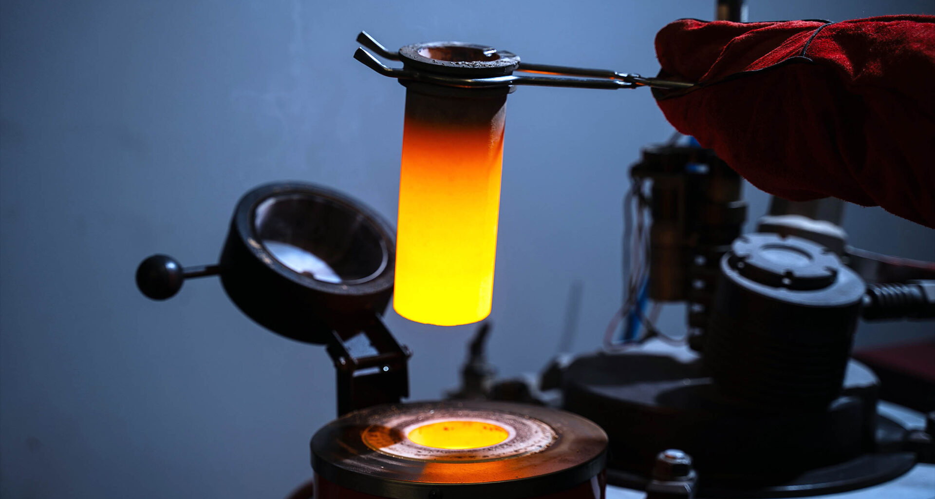 Believed impossible, scientists manage to transform lead into gold