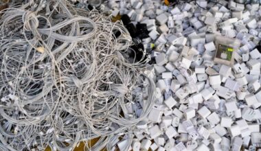 Malaysia bans e-waste imports | AP News