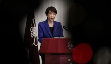 Japanese economy ekes out growth in the last quarter as exports slip