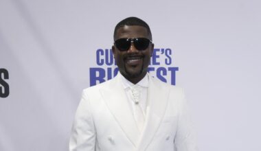 There may be a reason for Ray J's 'bloody' eyes in concert