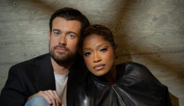 'The 'Burbs' remakes a cult film with a new mom and secretive husband