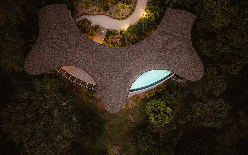 wavy roofscape crowns open-air residence by studio saxe along costa rica's pacific coast