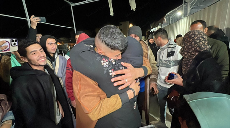 Gazans returning to the Strip through the Rafah Crossing (al-Risalah, February 6, 2026).