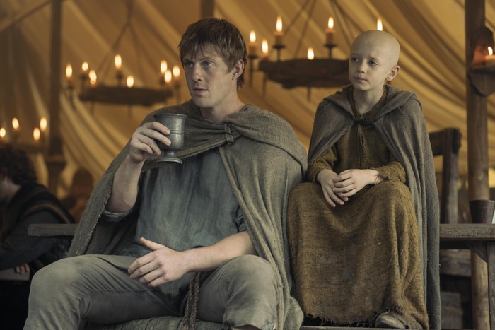 Peter Claffey as Dunk and Dexter Sol Ansell as Egg in A Knight of the Seven Kingdoms Peter Claffey as Dunk and Dexter Sol Ansell as Egg in A Knight of the Seven Kingdoms
