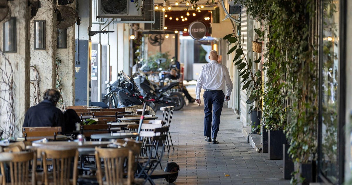 IDF Eases Wartime Restrictions After Finance Ministry Push to Reopen Businesses Near Protected Spaces - Haaretz