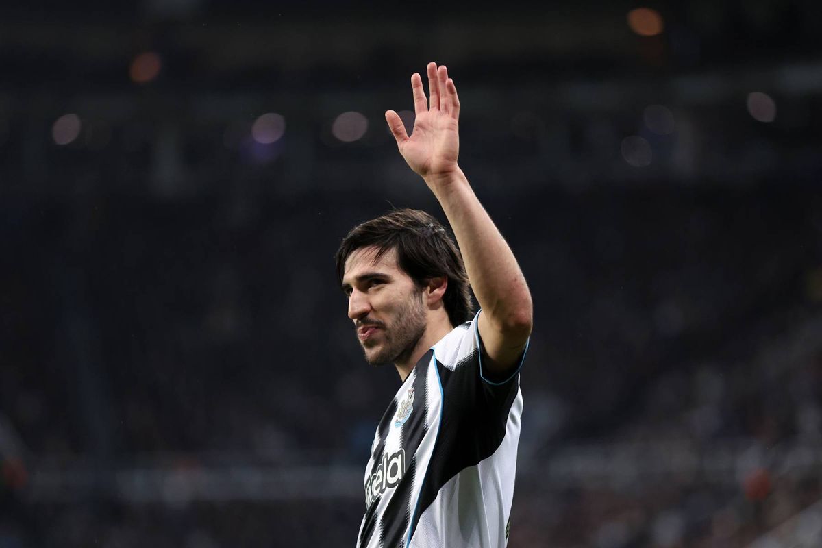 Sandro Tonali of Newcastle United reacts during the UEFA Champions League 2025/26 League Phase MD7 match between Newcastle United FC and PSV Eindhoven at St James' Park on January 21, 2026 in Newcastle upon Tyne, England.