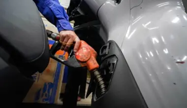 Gov't leader orders sufficient energy supplies for production, business, consumption