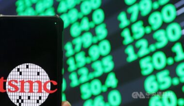 Taiex tumbles more than 5% Monday morning amid Middle East war