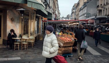 European economic and consumer sentiment drops in March