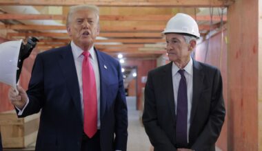 5 things to know before the market opens Friday