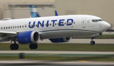 United Airlines to cut more flights as it eyes elevated oil pric