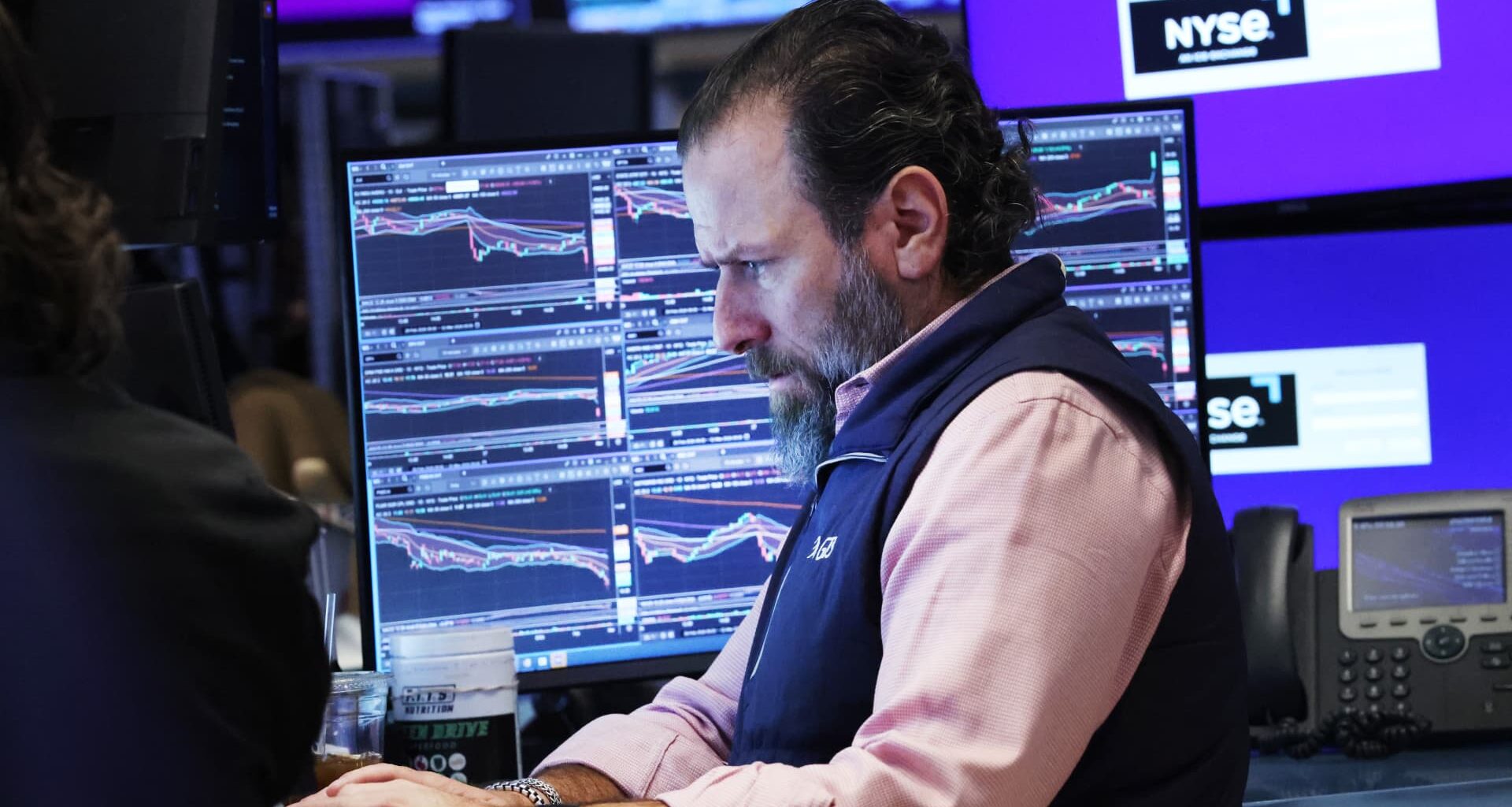 Investors assess oil price effect on inflation