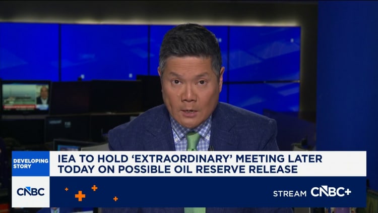 IEA to hold 'extraordinary' meeting later today on possible oil reserve release