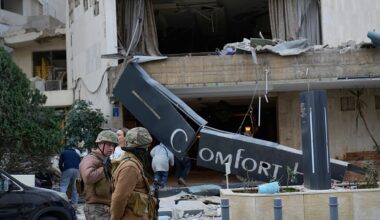 Video. Israeli strike hits Beirut hotel as Israel-Hezbollah clashes escalate