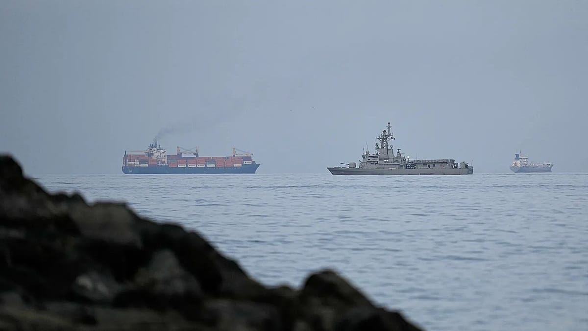 Trump extends deadline for Iran to open Strait of Hormuz, reportedly after request from Tehran