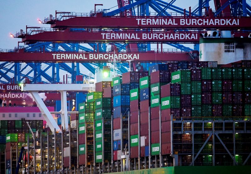 EU firms coping well with US tariffs, face obstacles within bloc, EIB survey shows