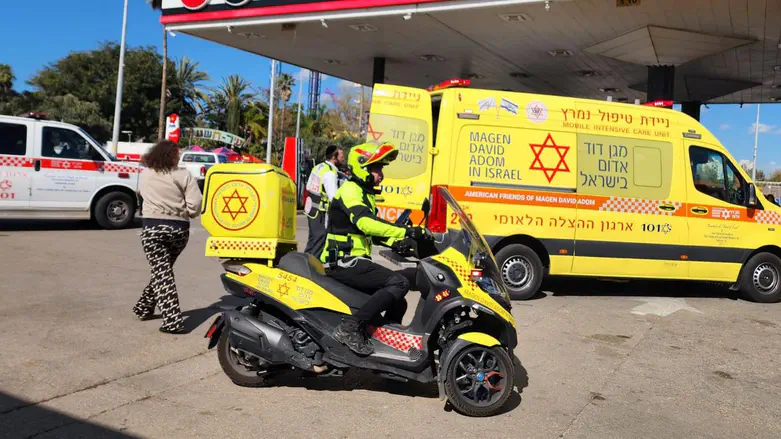 Watch: Interceptor debris falls near Tel Aviv gas station