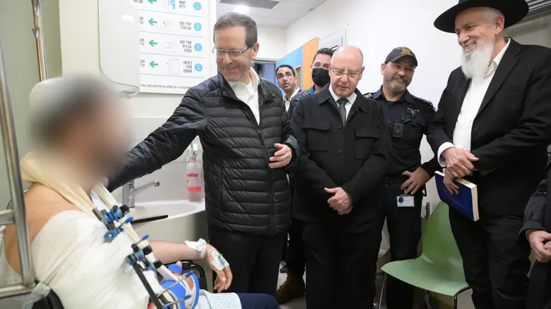 Herzog in north: We will bring better days for the entire people of Israel
