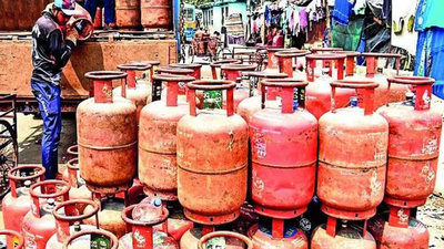 No shortage of oil and gas, won't impose curbs: Govt