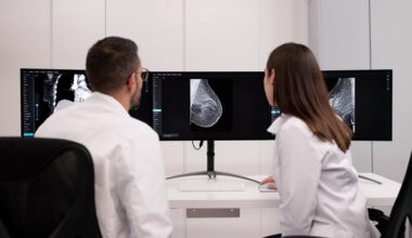 Scientists Discover Molecule that Blocks Breast Cancer