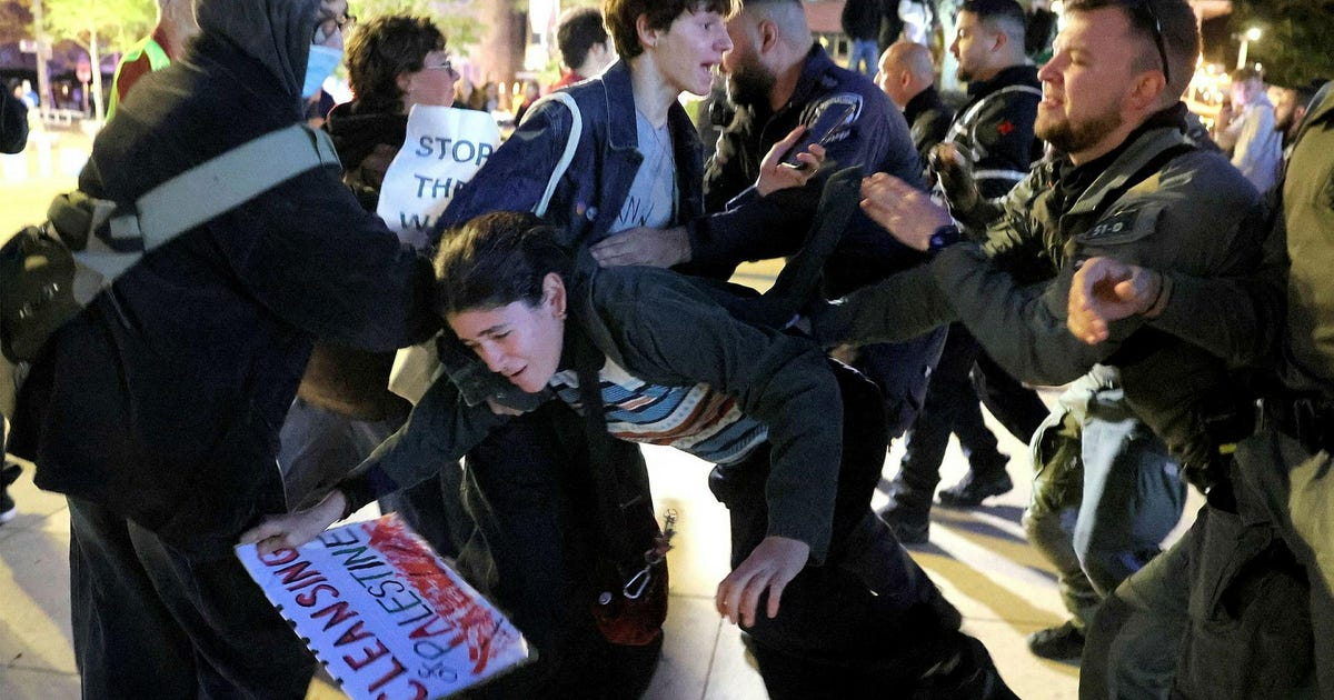 Tel Aviv police shut anti-Iran war protest after far-right agitators crash rally - Haaretz