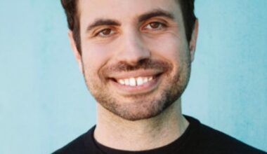 I helped build Facebook and saw it go wrong. AI is headed the same way