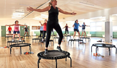 SunLive - Tauranga physio’s mini trampoline workout