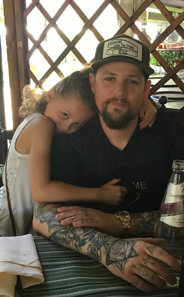  Joel Madden, Nicole Richie, daughter Harlow Winter Kate Madden