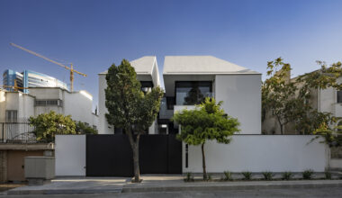 Shahrak Villa / Next Office–Alireza Taghaboni