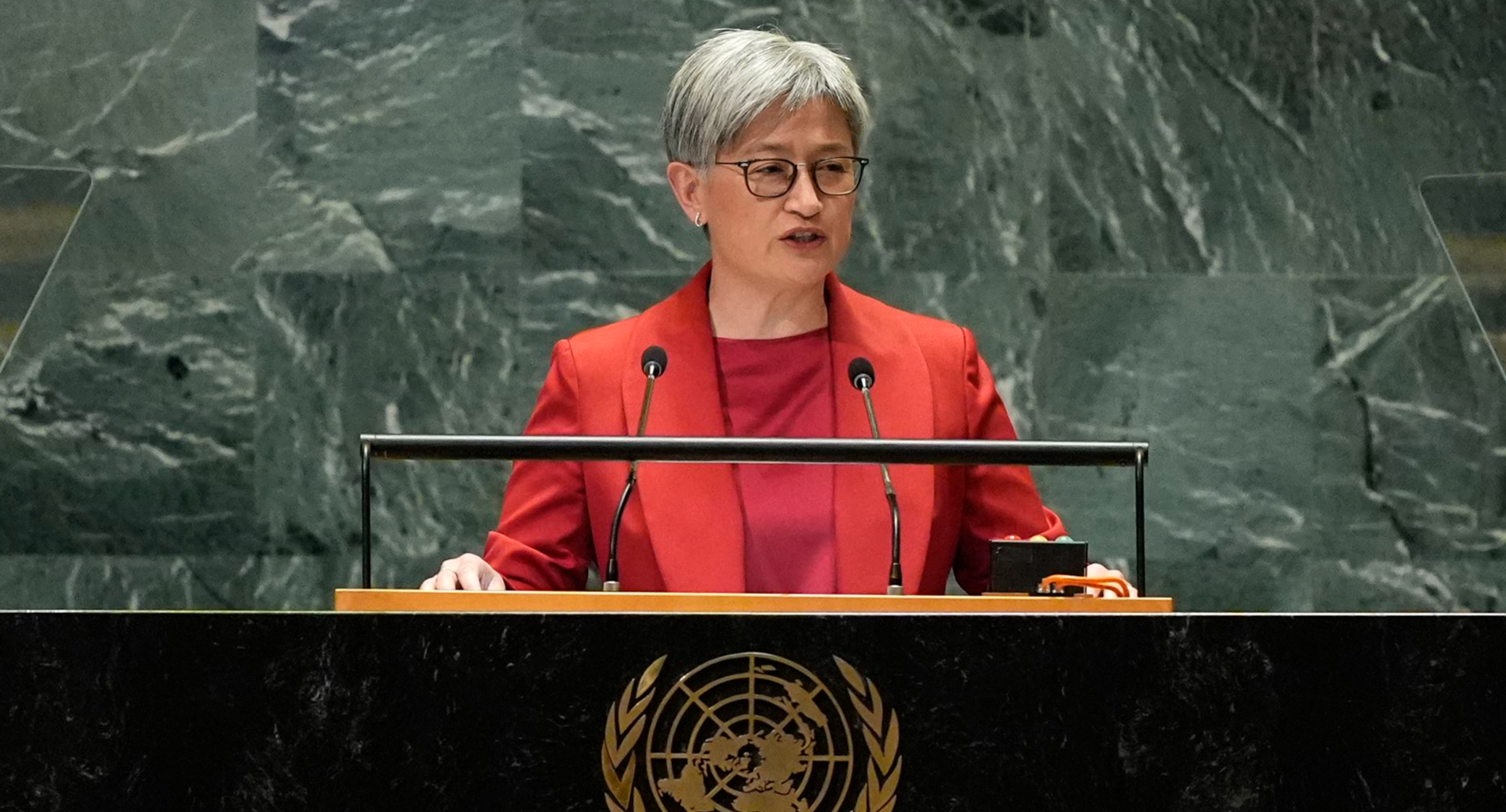 Australia says 115,000 citizens stranded in Middle East